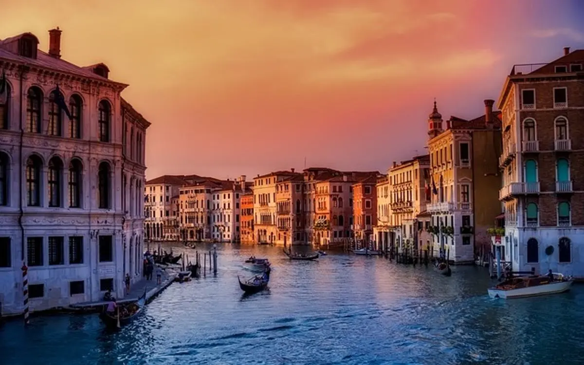 italy-venice-canals