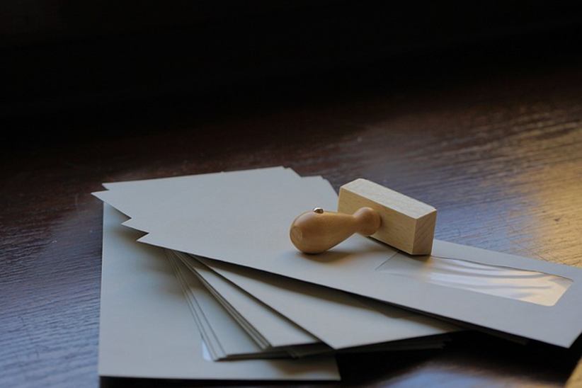 rubber-stamp-and-envelopes