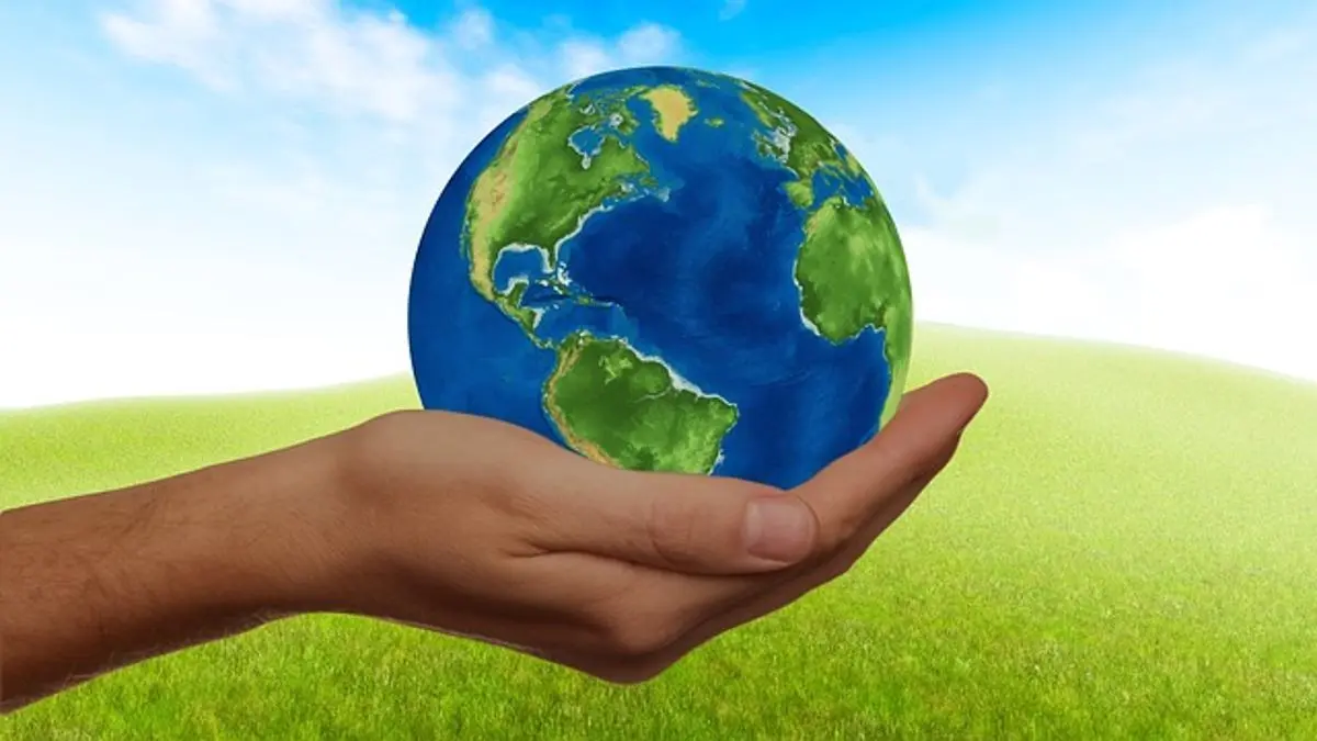 sustainability-concept-hand-holding-a-globe