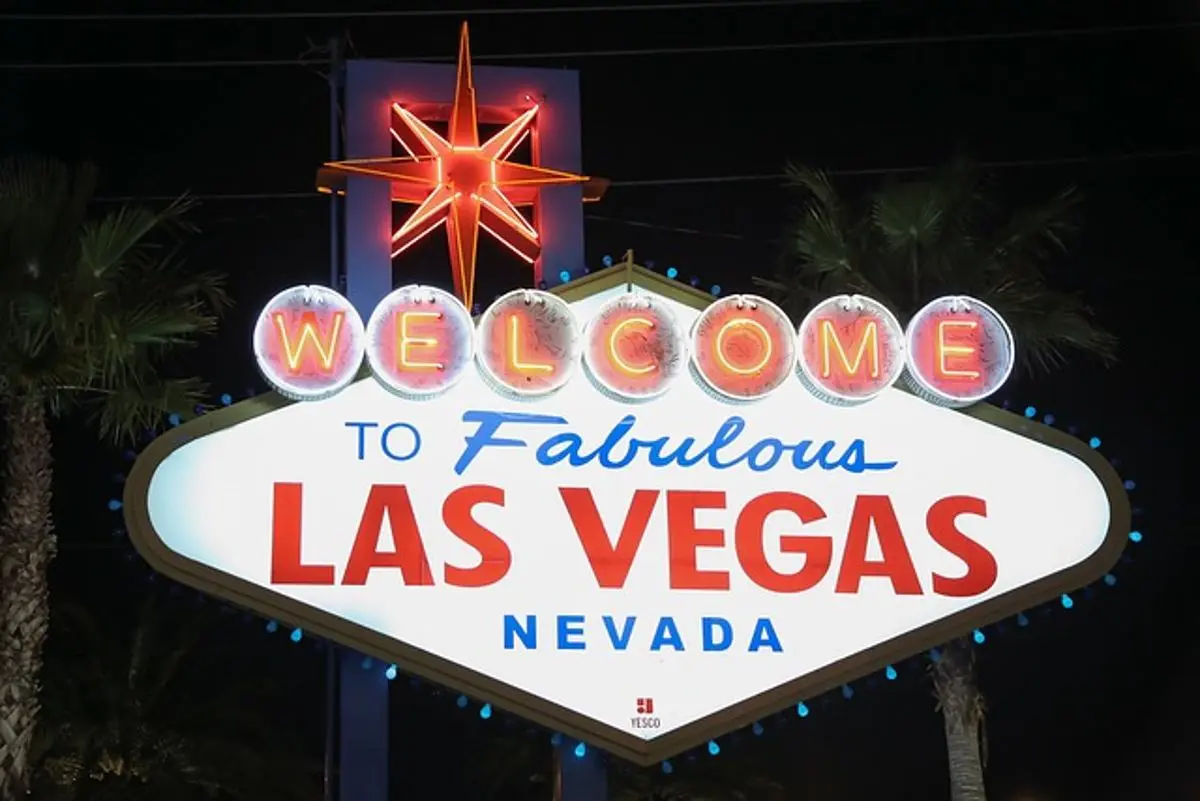 welcome-to-fabulous-las-vegas-sign