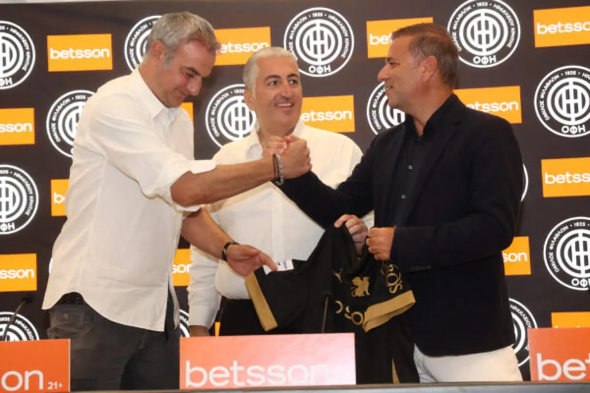 betsson-ofi-crete-representatives-shake-hands