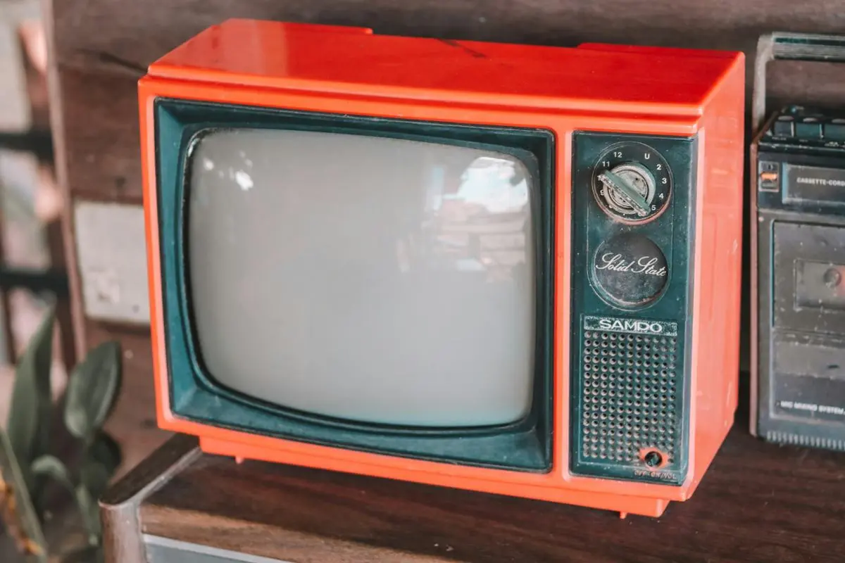 An old telly set