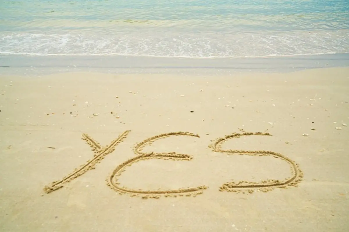 yes-written-on-a-beach